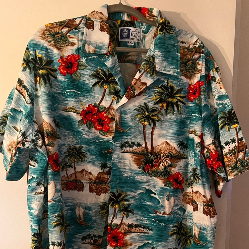Bundle of Men’s 2X Hawaiian Shirts